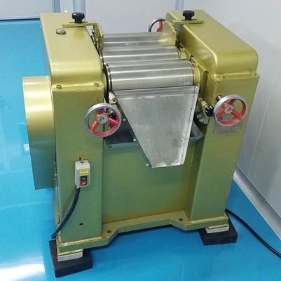 Mesin Penggiling Kosmetik Kecil Tiga Gulung Multifungsi Untuk Laboratorium