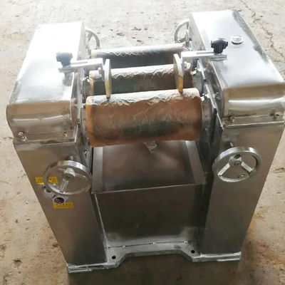 Laboratorium Kosmetik Triple Roller Grinder Chocolate Fine Grind Machine
